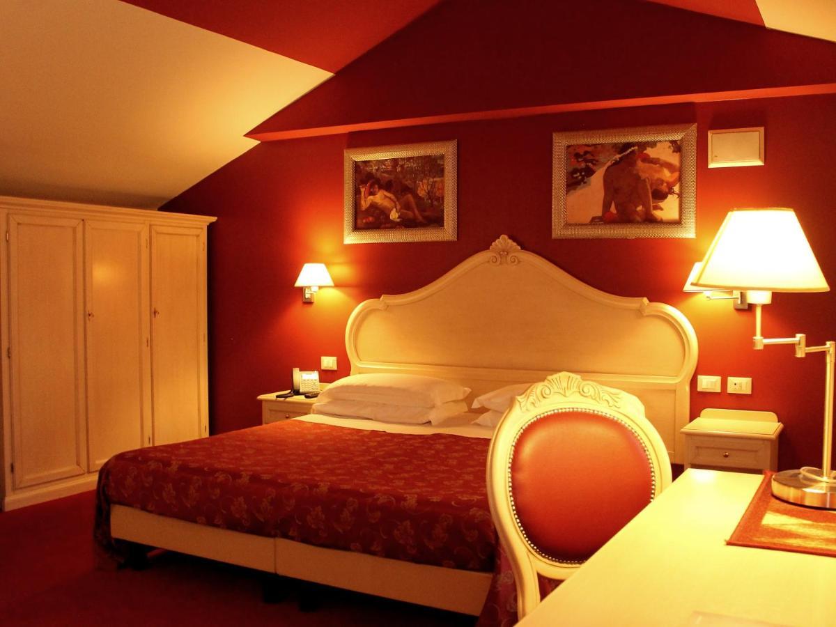 Hotel Capovilla Pisogne Exteriör bild
