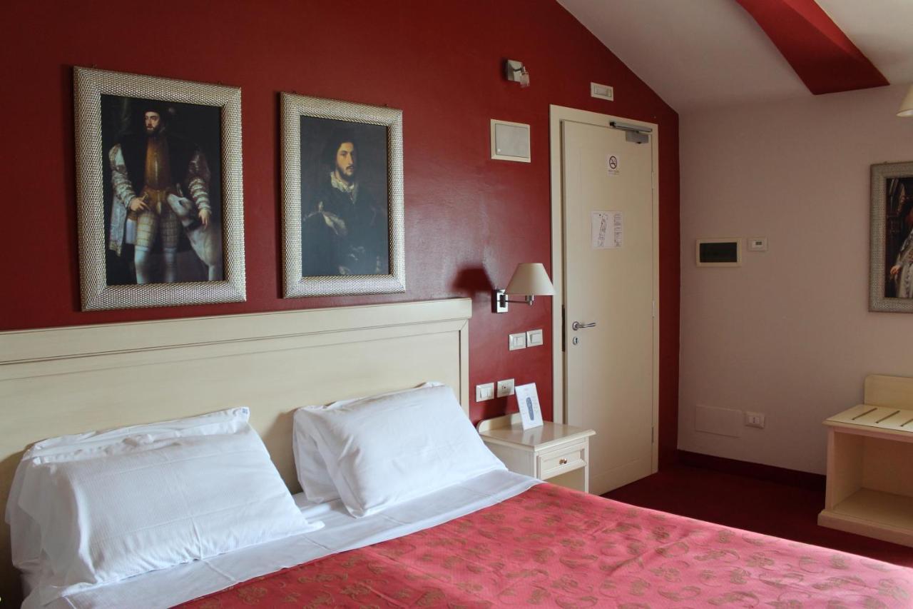 Hotel Capovilla Pisogne Exteriör bild